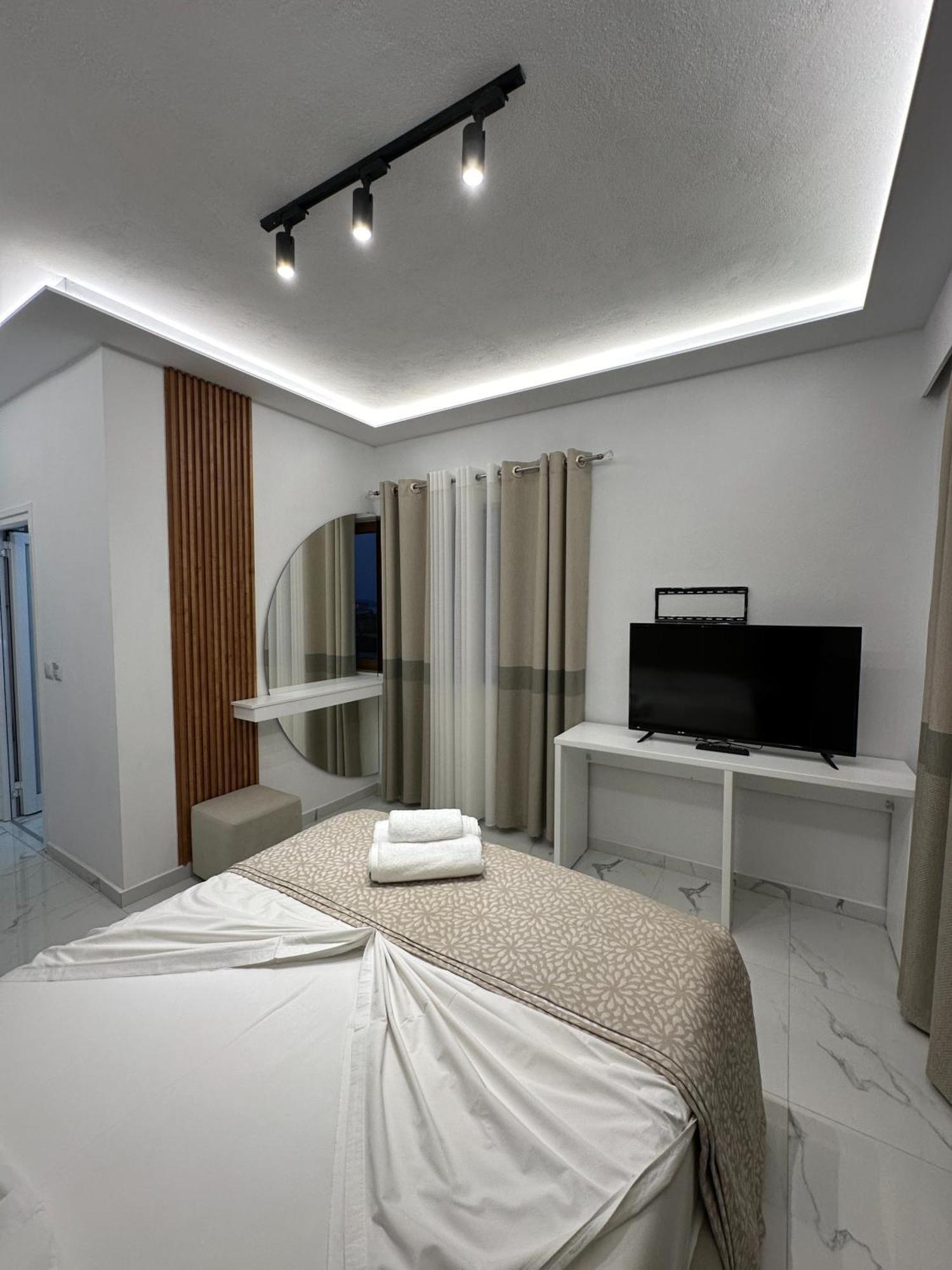Hotel Elisabet Sarande Exterior photo